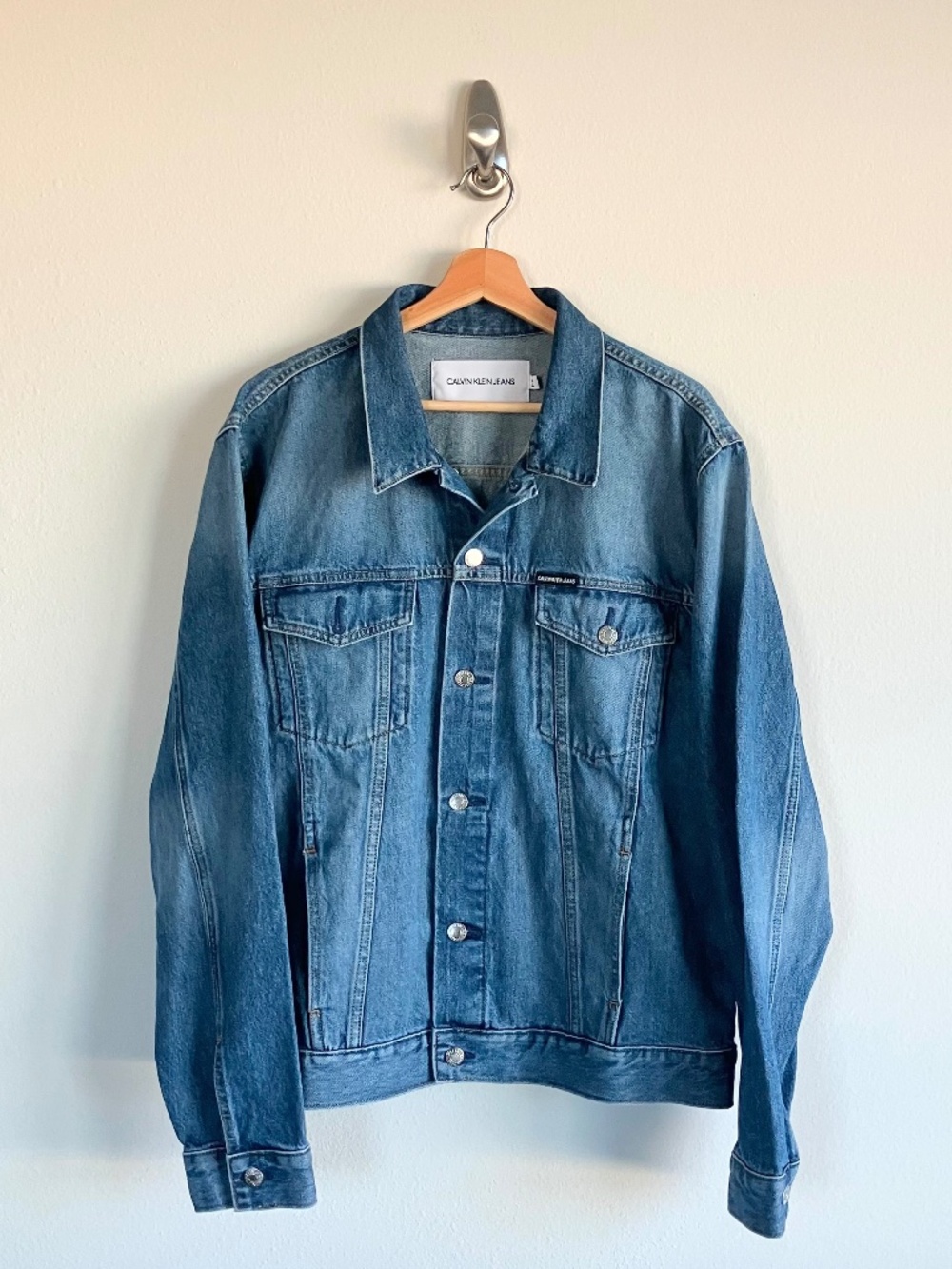Calvin Klein Mens Denim Trucker Jean Jacket Light Wash  Size XL